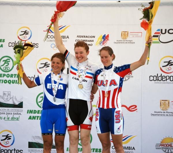 Women's road race podium (l-r): Evelyn Garcia, Clara Hughes, Theresa Cliff-Ryan
