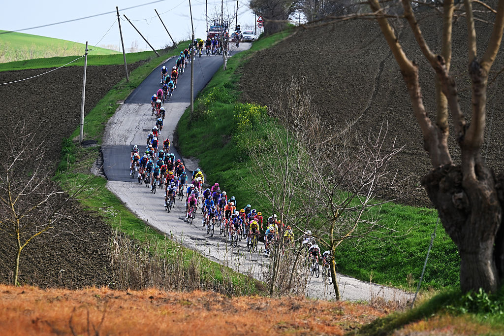 Paris-Nice stage 6 LIVE - Biniam Girmay, Mathias Vacek and Luke Lamperti still in contention as hilly race nears finish