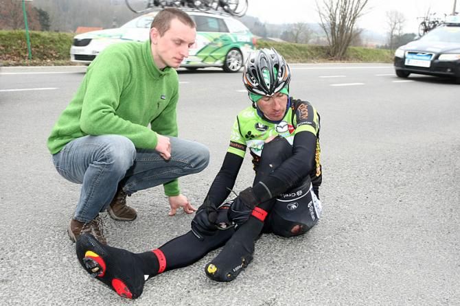 Frederic Amorison (Crelan Euphony) after a crash