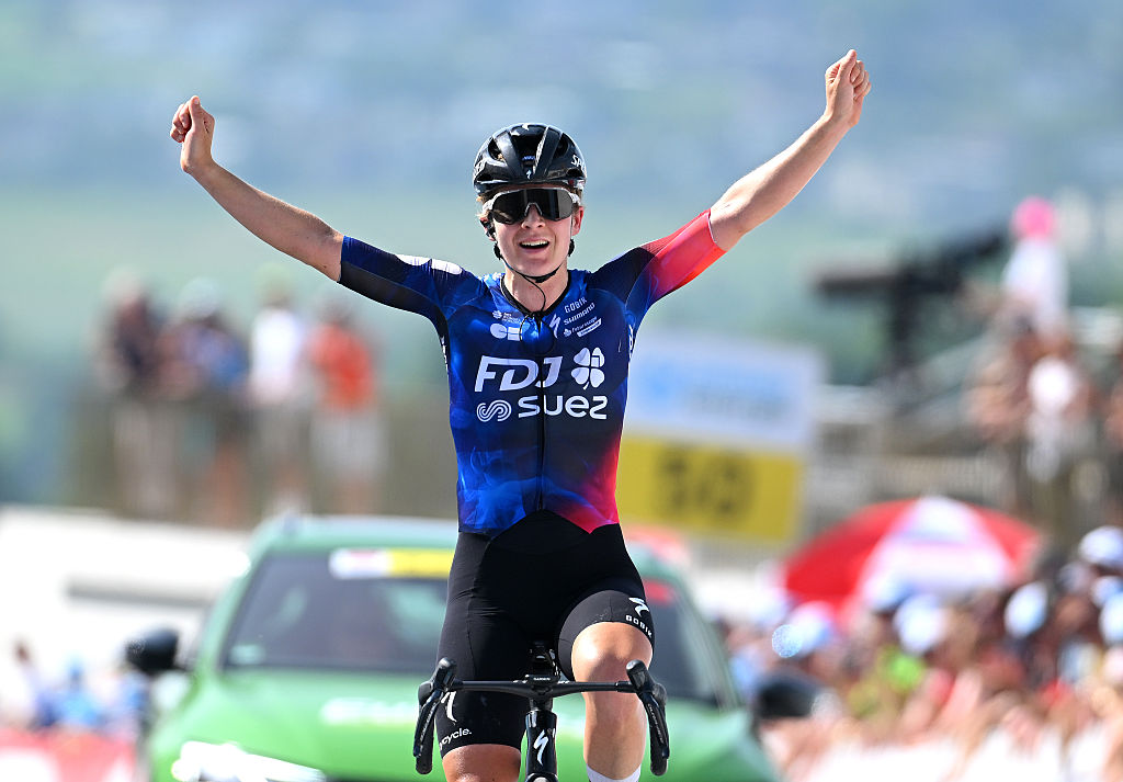  Amber Kraak of Netherlands and Team FDJ - SUEZ celebrates at finish line as stage winner during the 5th Tour de Suisse Women 2025, Stage 2 a 161.7km stage from Gstaad to Oberkirch 1047m / #UCIWWT / on June 13, 2025 in Oberkirch, Switzerland. (Photo by Tim de Waele/Getty Images)