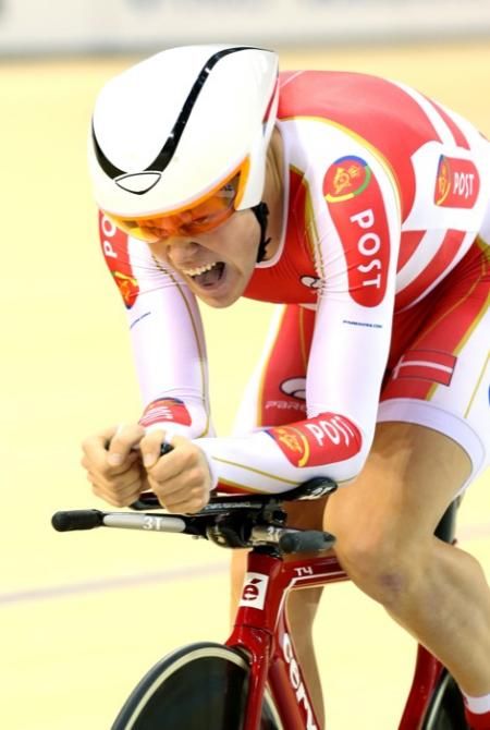 Lasse Norman Hansen (Denmark) in the individual pursuit, showing some of the talent that won him the Olympic Omnium gold in London earlier this year