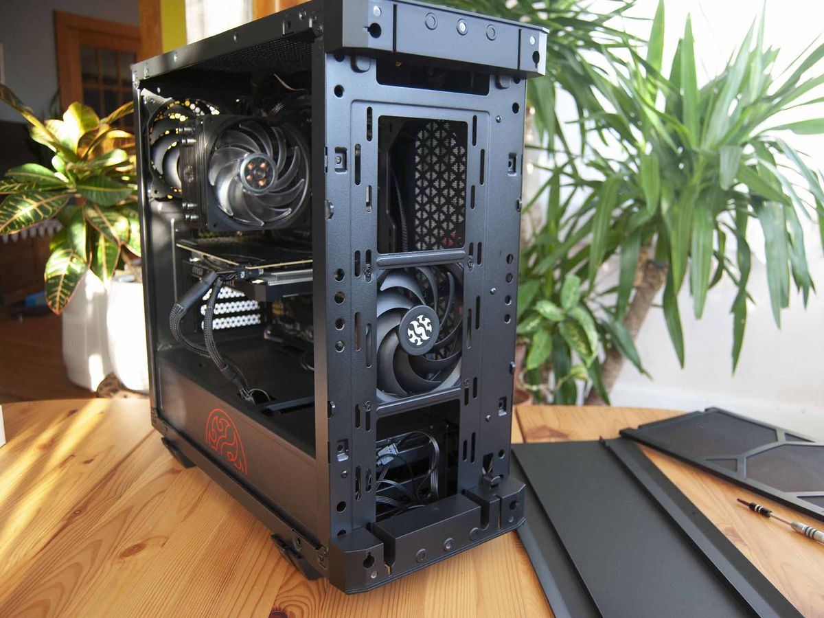 Xpg Invader Front Removed