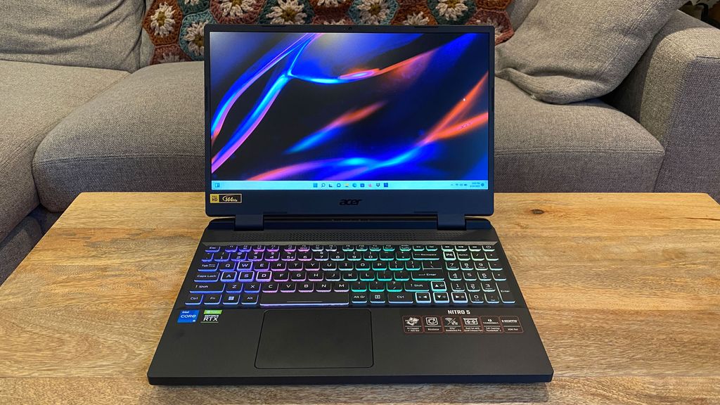 Best Gaming Laptops Under $1,500 | Tom's Hardware