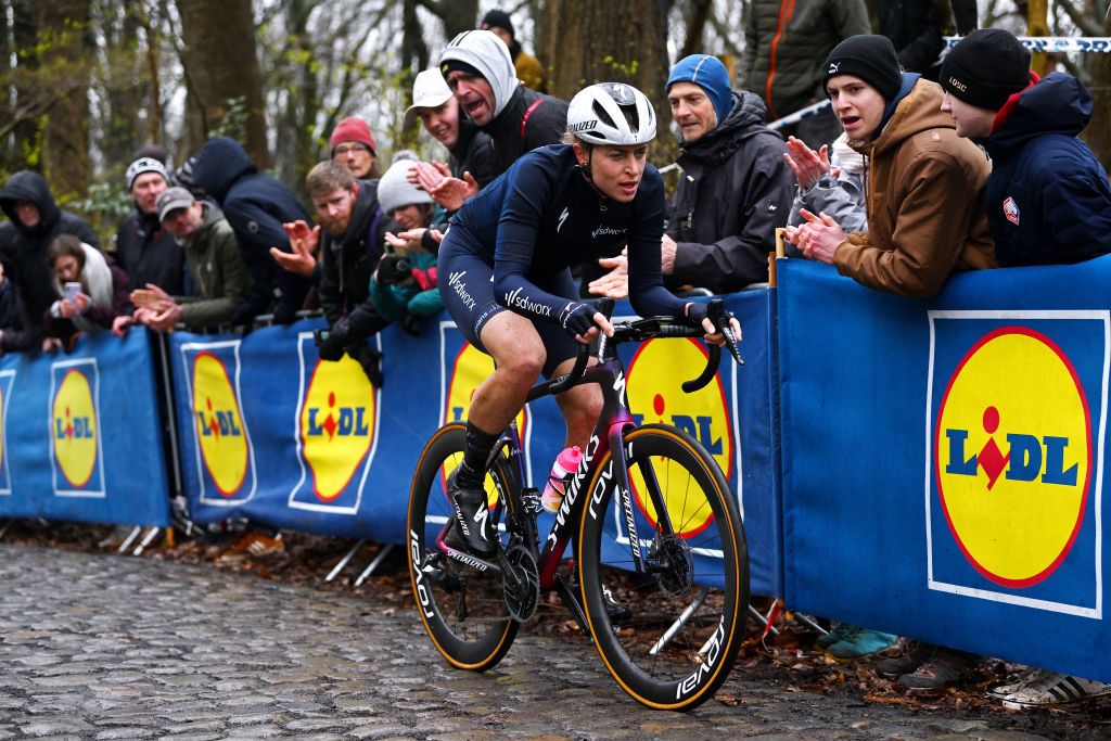 WEVELGEM BELGIUM MARCH 26 Marlen Reusser of Switzerland and Team SD Worx competes passing through a Kemmelberg cobblestones sector during the 12th GentWevelgem In Flanders Fields 2023 Womens Elite a 1625km one day race from Ypres to Wevelgem UCIWWT on March 26 2023 in Wevelgem Belgium Photo by Luc ClaessenGetty Images
