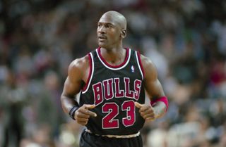 michael jordan in bulls jersey