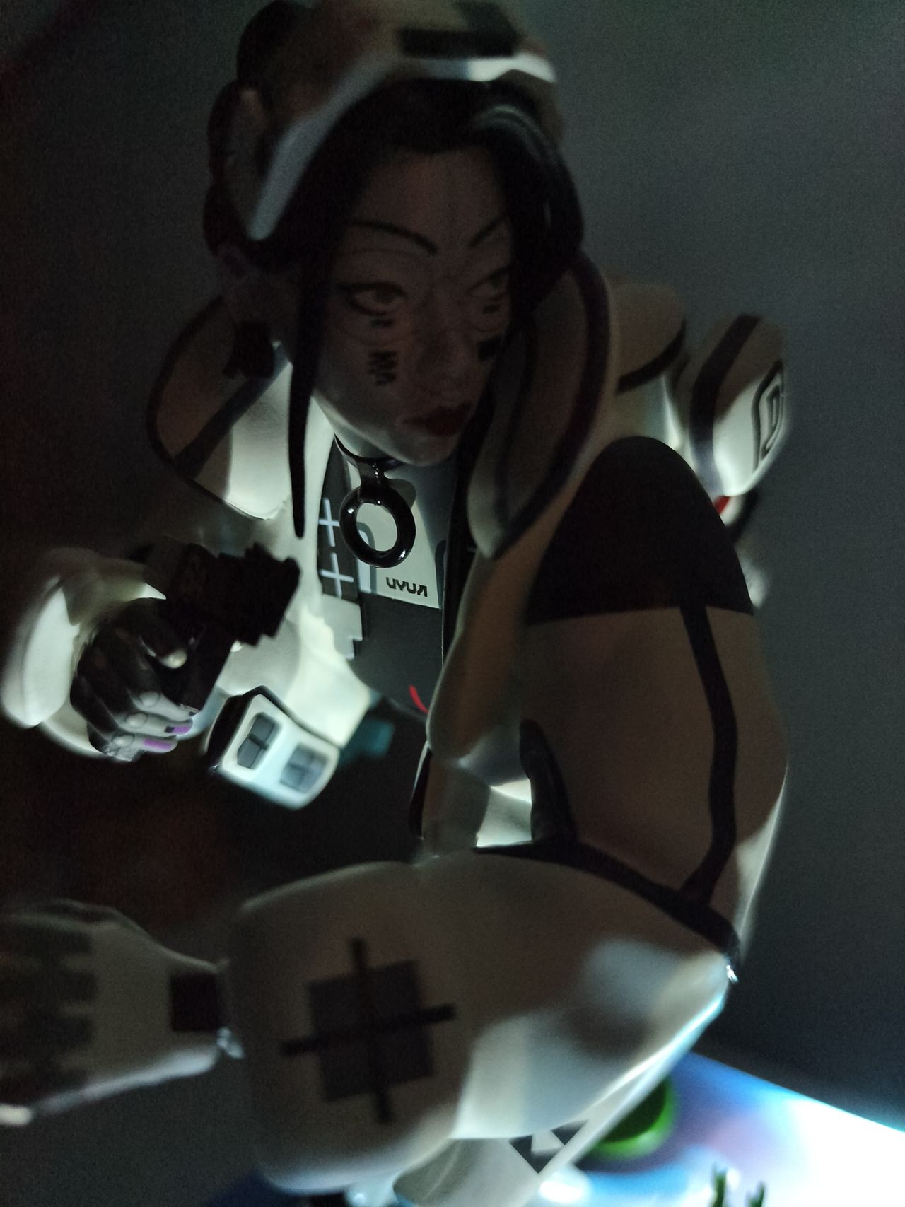 The 1/6th Scale Thief Statue included in the Marathon&rsquo;s Collector&rsquo;s Edition.
