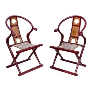 horseshoe chairs