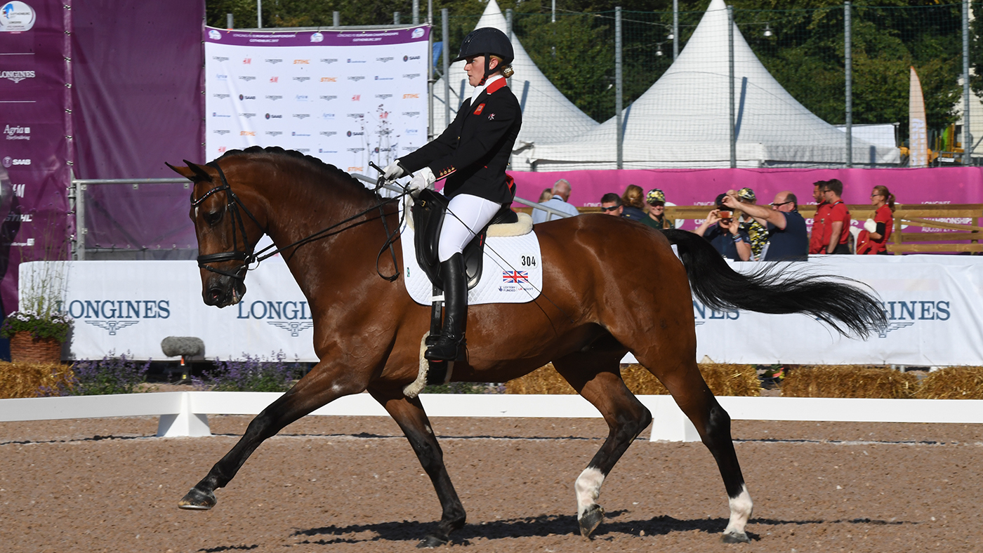 Suzanna-Hext-EU7_8480_121710212_218800642-2.jpg