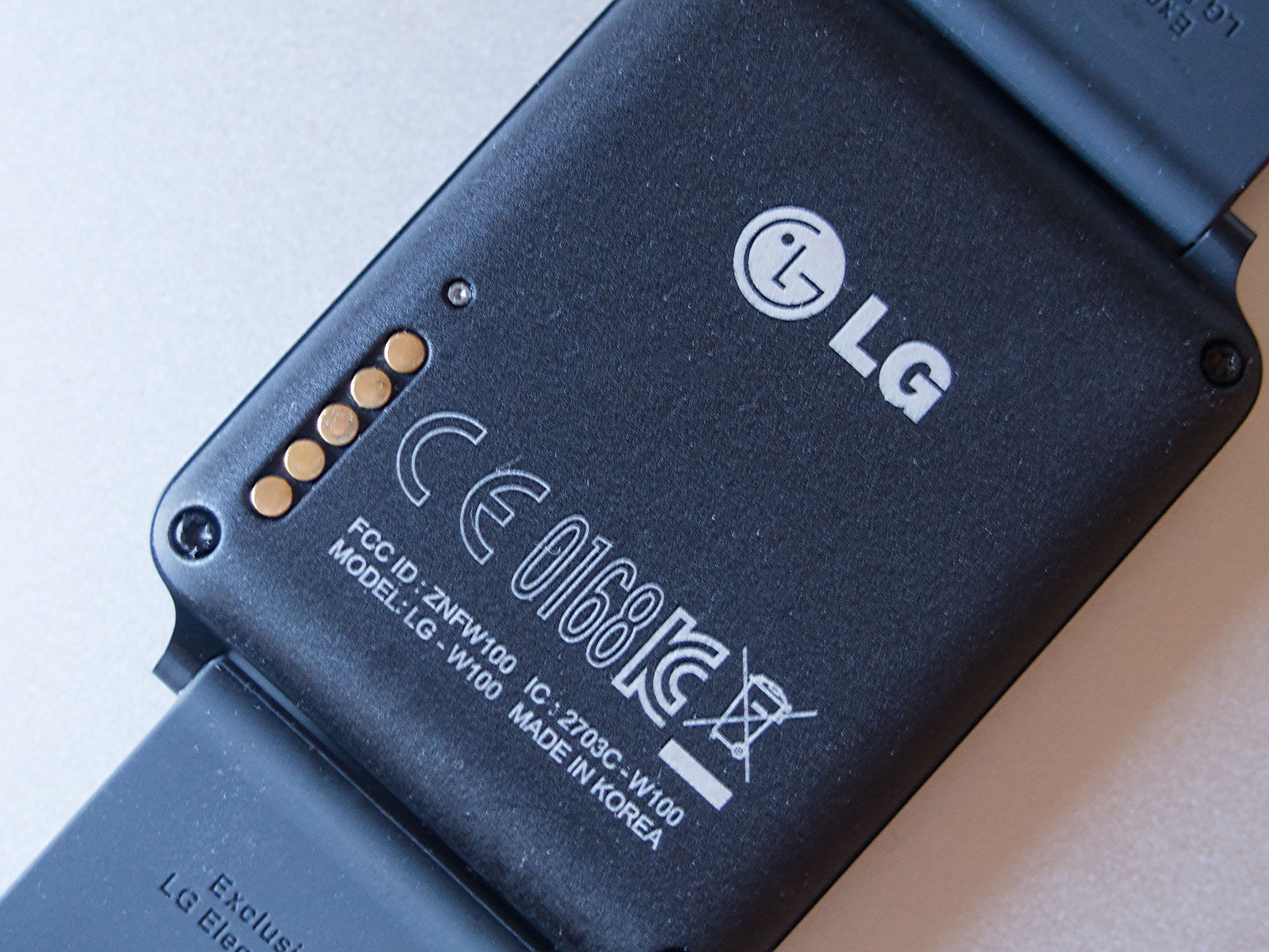 Lg g outlet w100