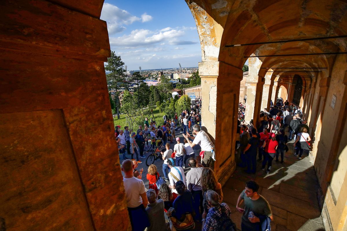 A view through one of the 666 portico arches