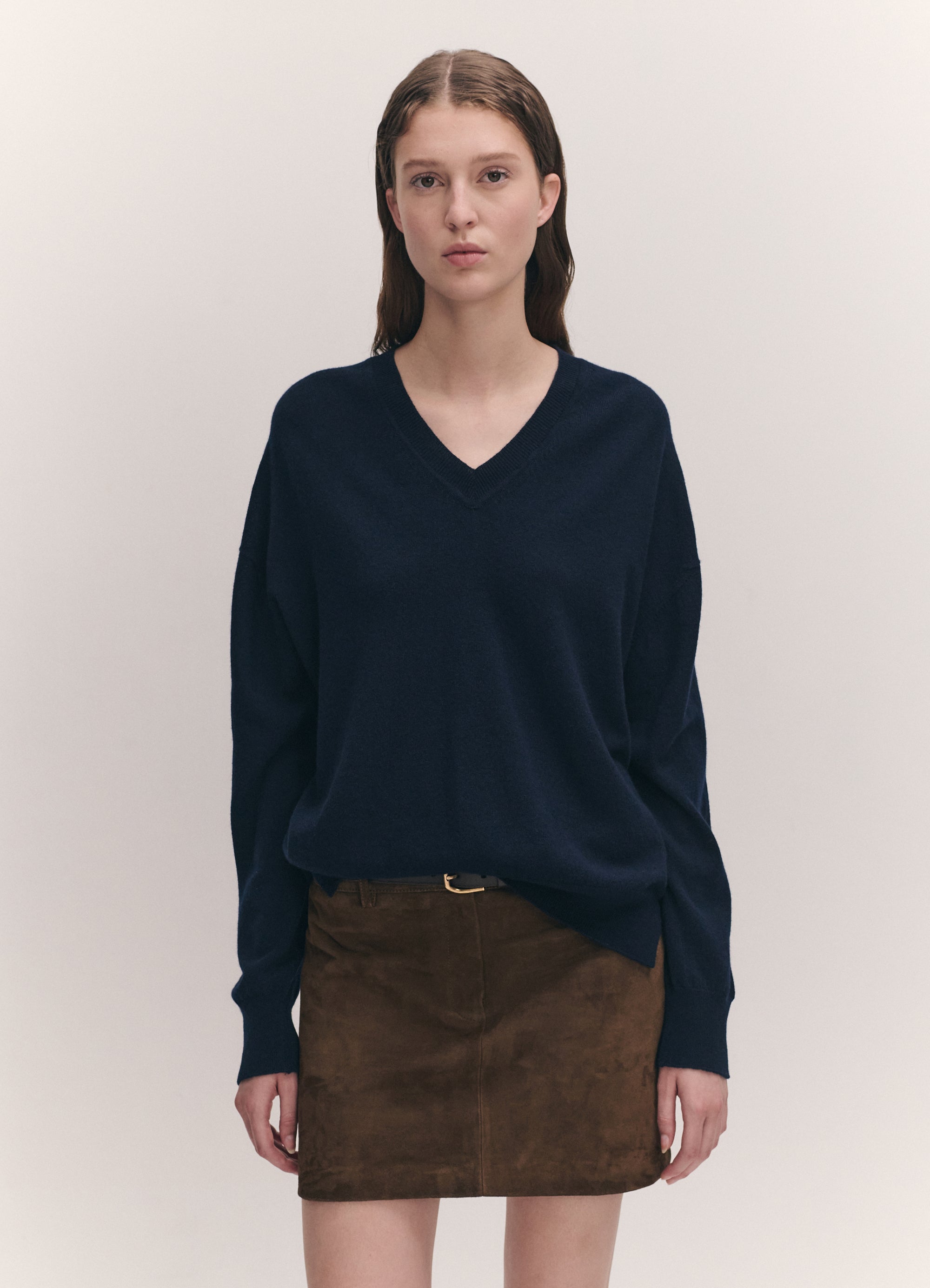 Tahra Cashmere V-Neck in Dark Navy