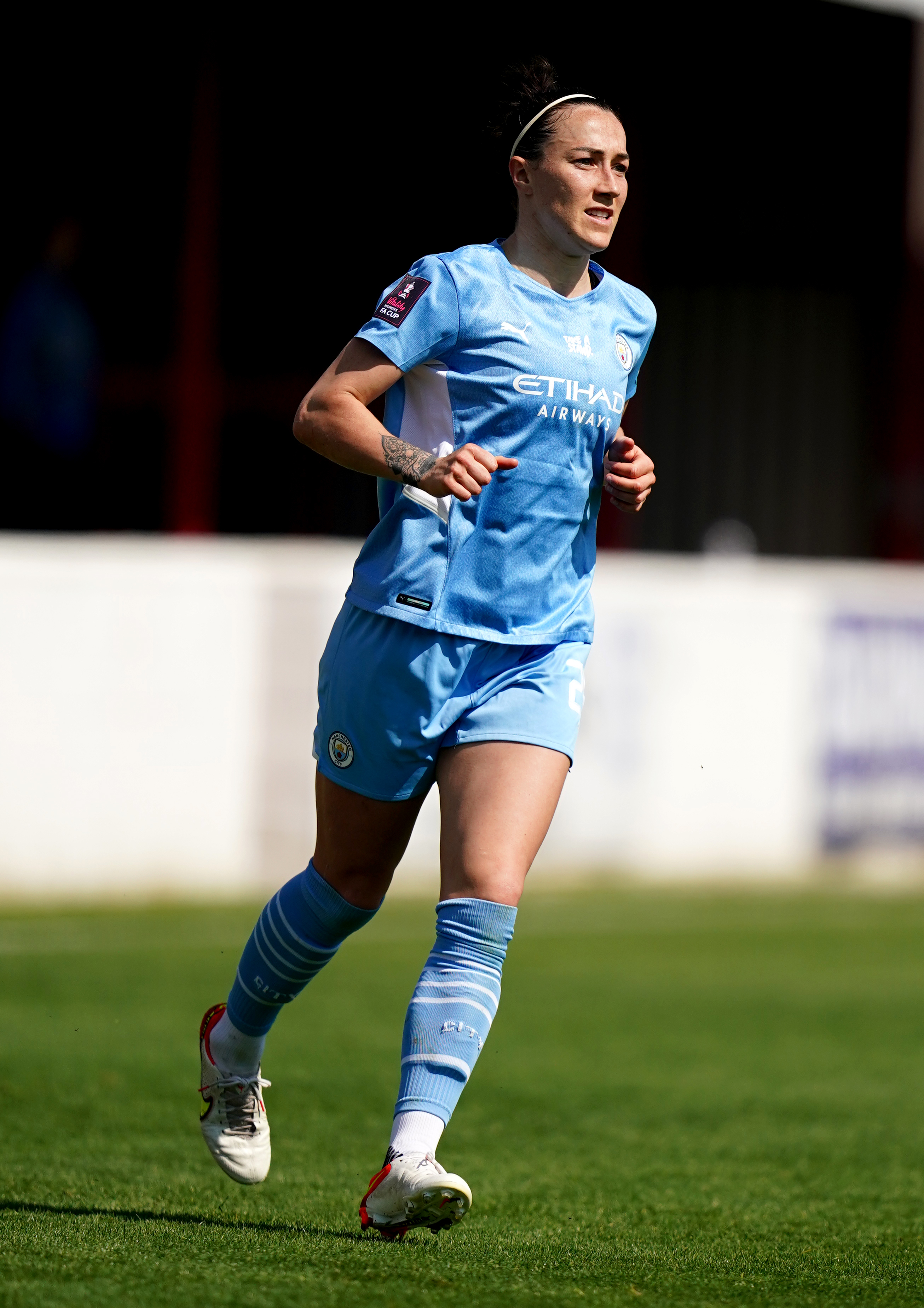 England full-back Lucy Bronze to leave Manchester City