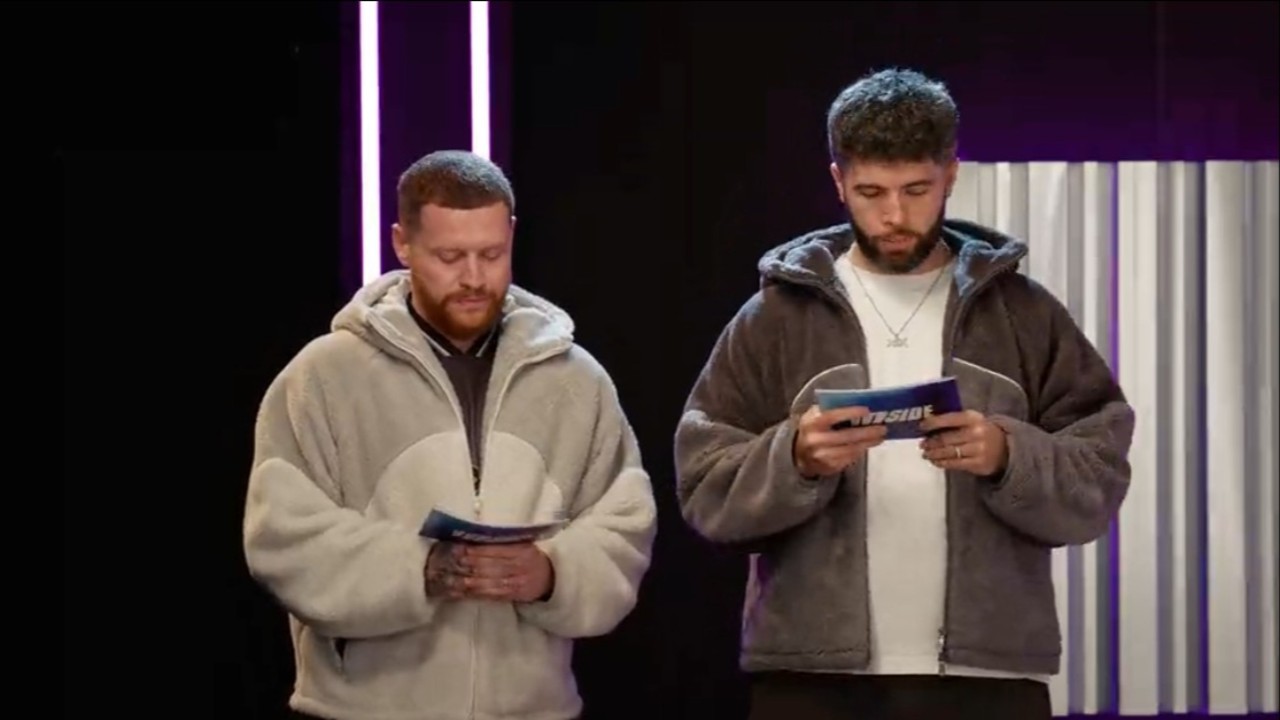 Sidemen's Josh &amp;quot;Zerkaa&amp;quot; Bradley and Ethan &amp;quot;Behzinga&amp;quot; Payne reading cards on Inside.