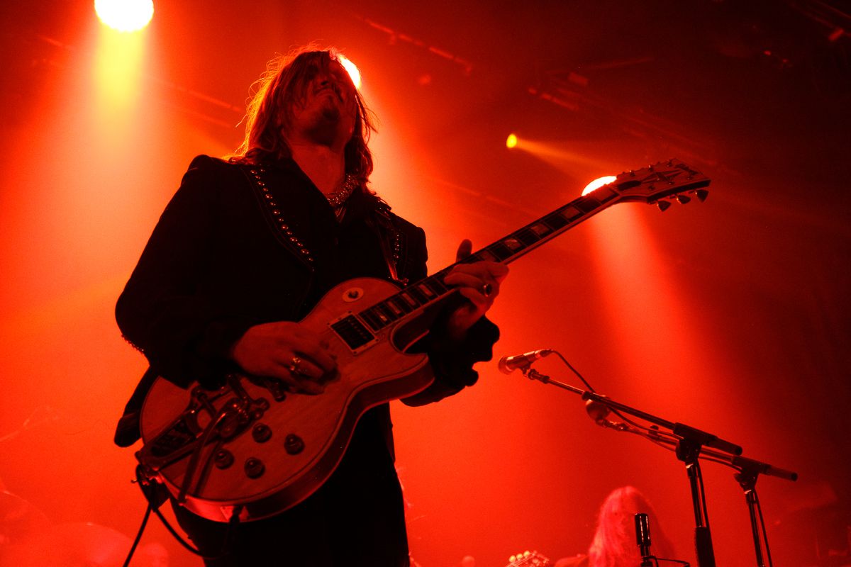 Mirador onstage at Islington Assembly Hall