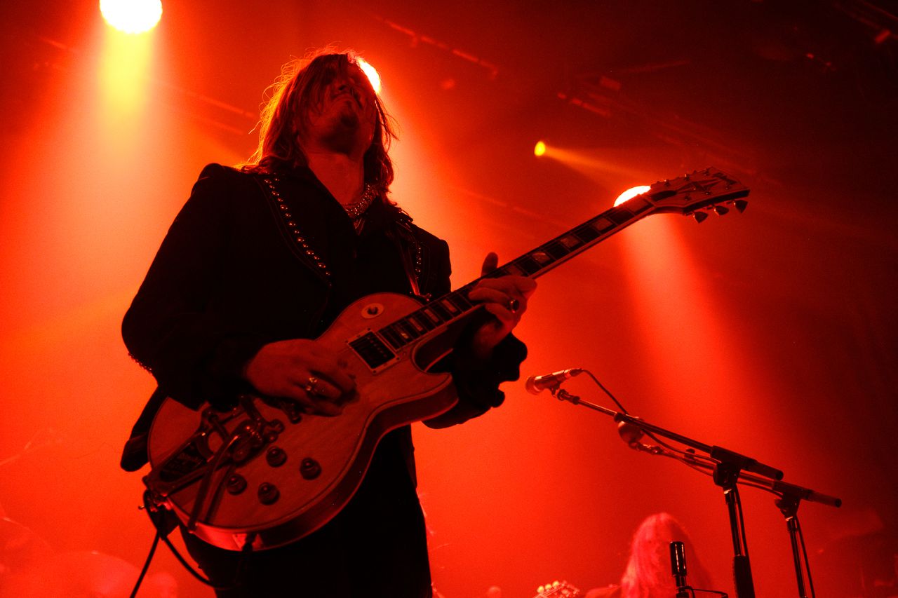 Mirador onstage at Islington Assembly Hall