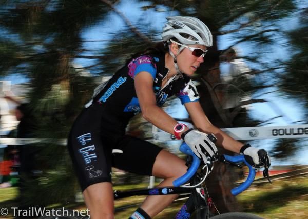 Jennifer Tilley (Velo Bella).