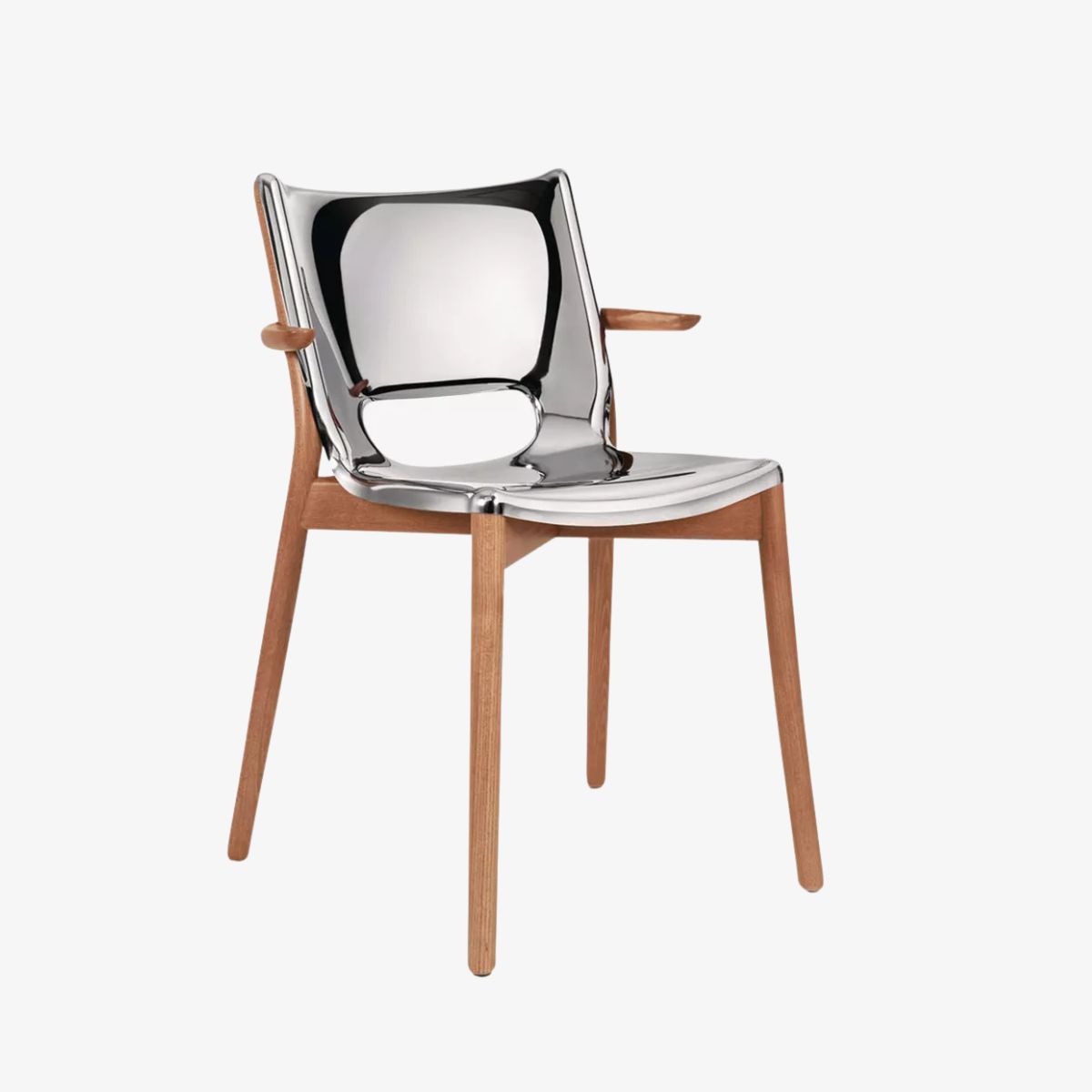 Metallic chair with wooden legs