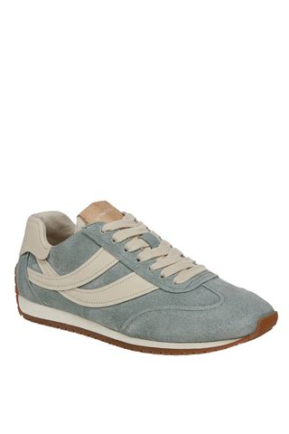 Oasis Runner Sneaker