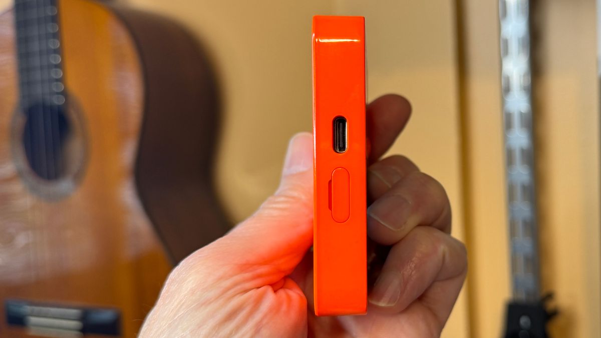 Rabbit R1 Review