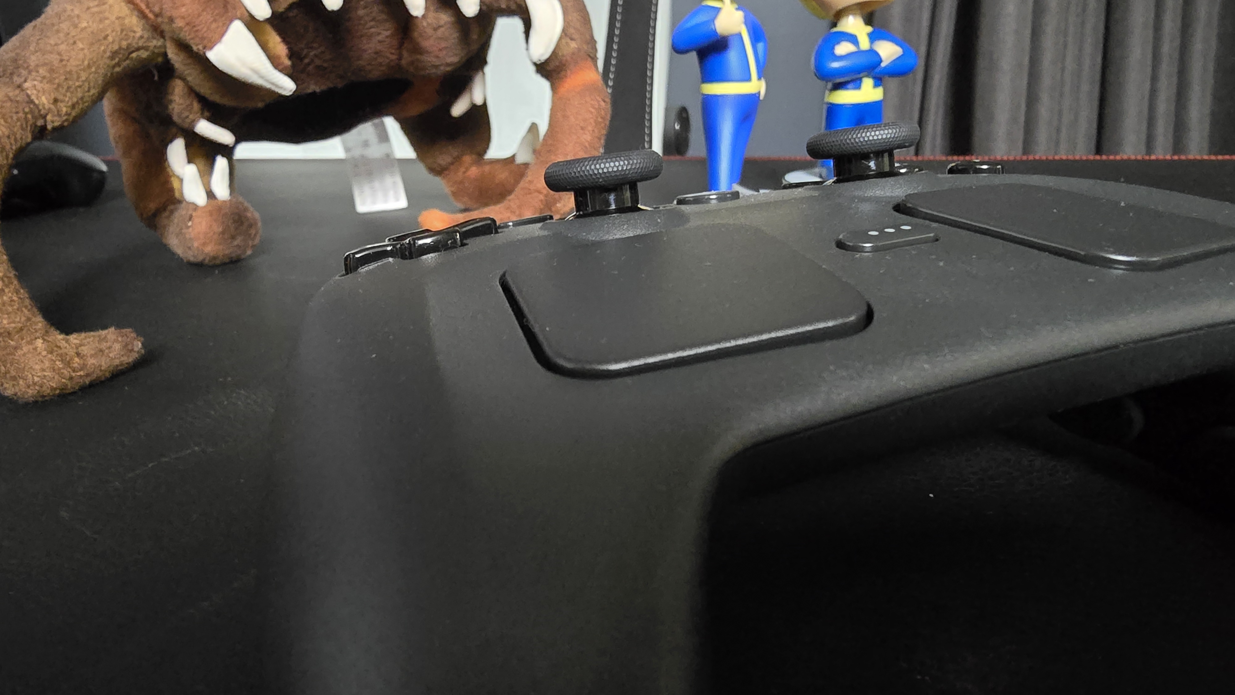 Valve Steam Controller (2026) on gamer desk