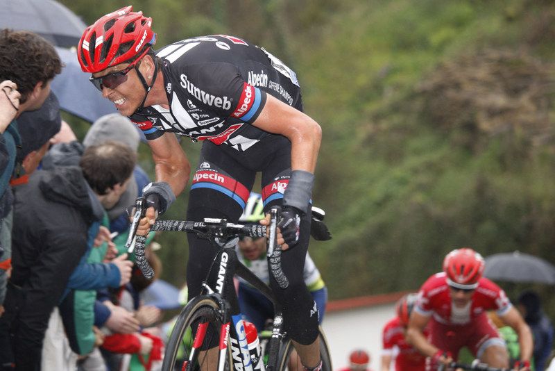 Warren Barguil climbing at Pais Vasco