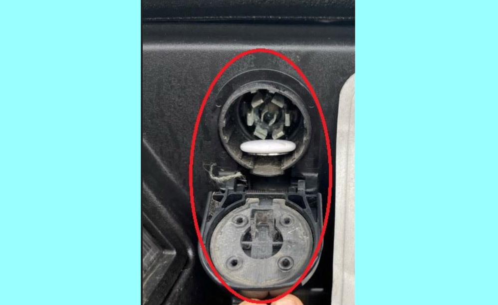 AirTag Vehicle External Electrical Connection Port