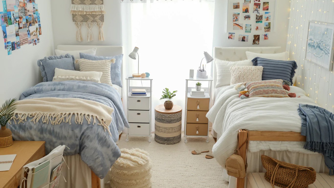 25+ Smart Bedroom Organization Ideas