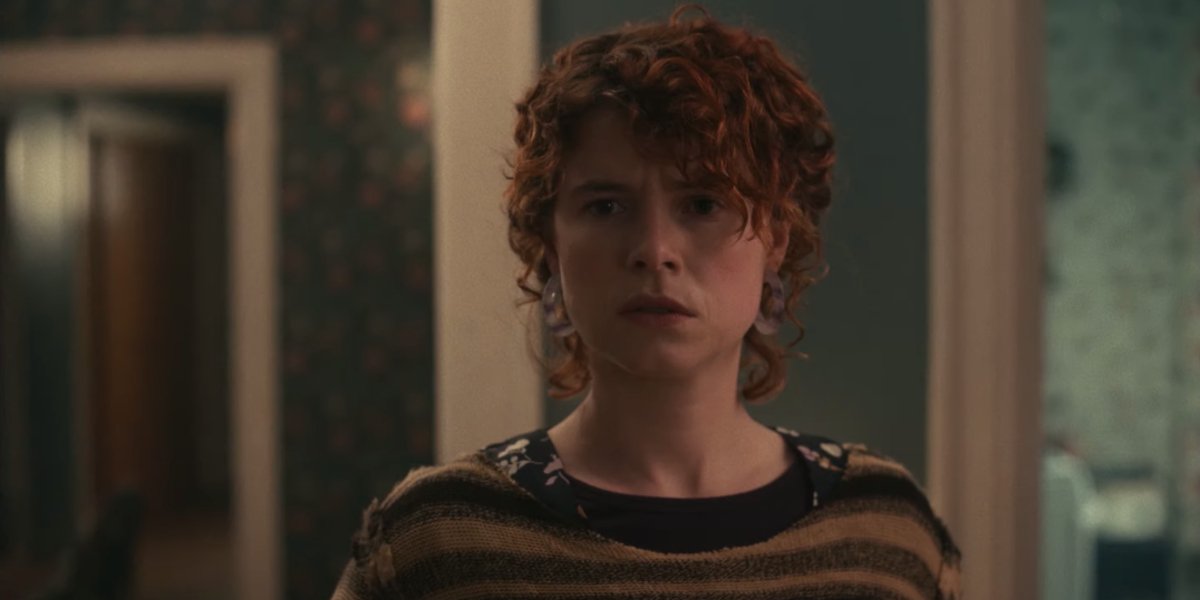 I&#039;m Thinking of Ending Things Jessie Buckley staring at something oddly