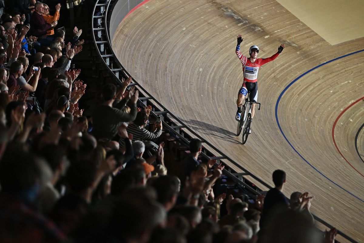 Gavin Hoover won the elimination on round 3 of the UCI Track Champions League in London