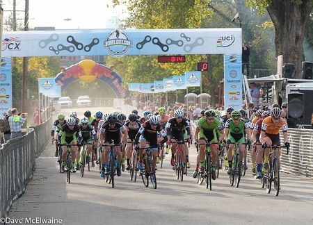 Grant Ellwood (Boulder Cycle Sport) taking the hole-shot at Eva Bandman Park