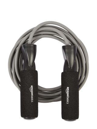 a photo of the mazon Basics Standard Jump Rope