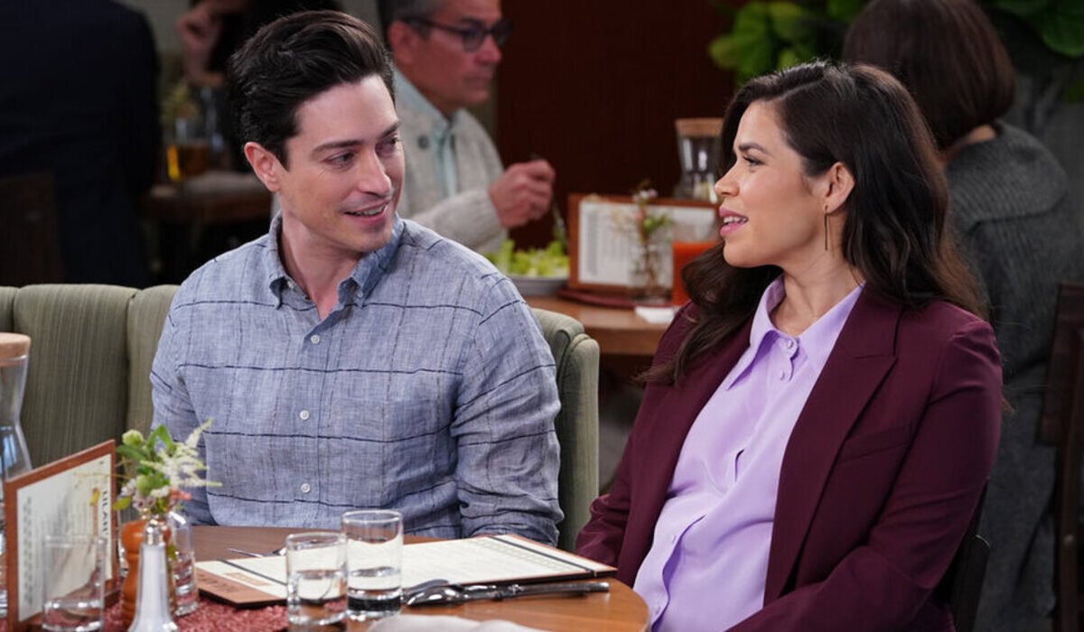 Superstore Showrunners Talk Amy And Jonah's Future And More After ...