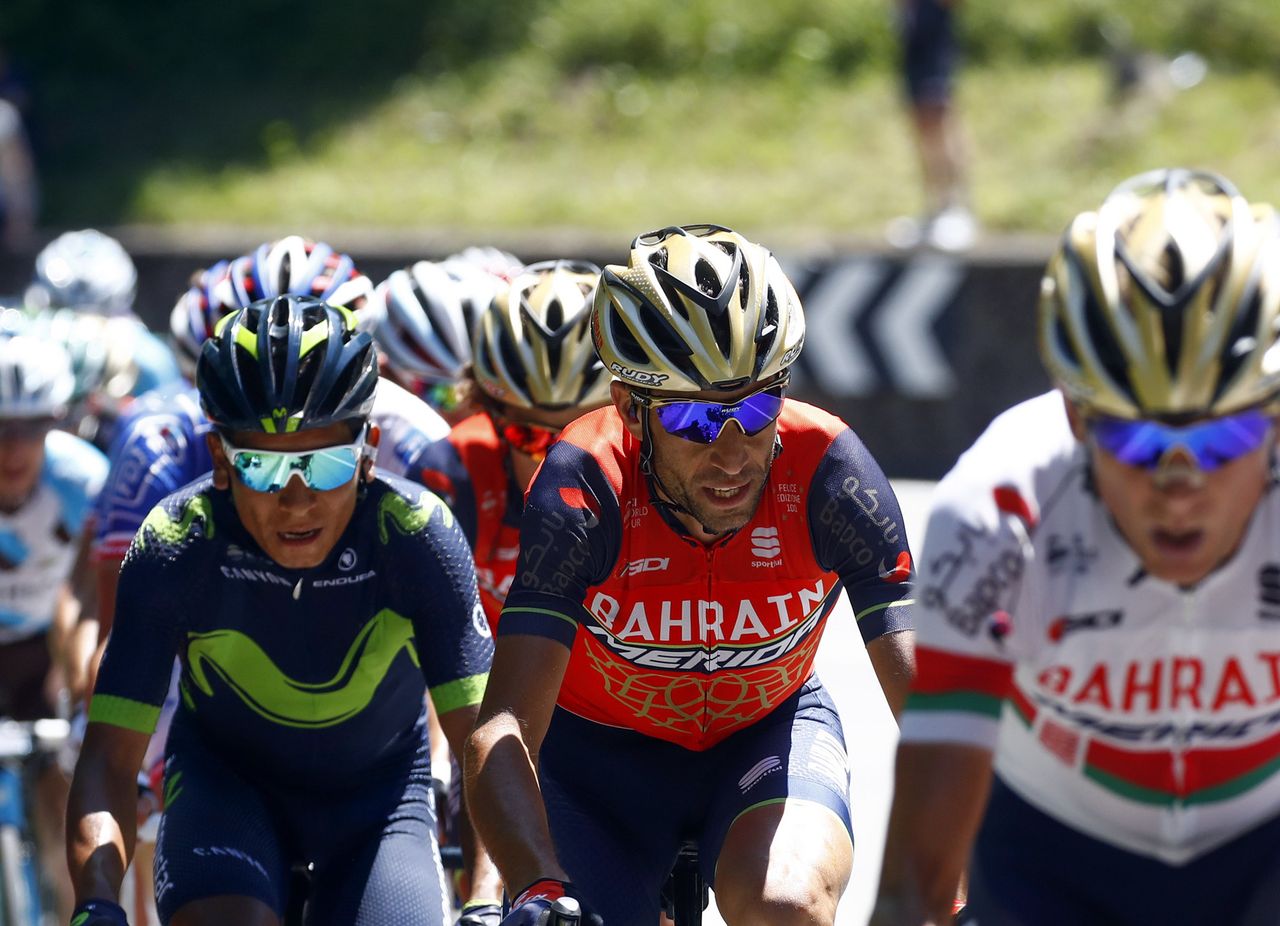 Quintana shadows Nibali
