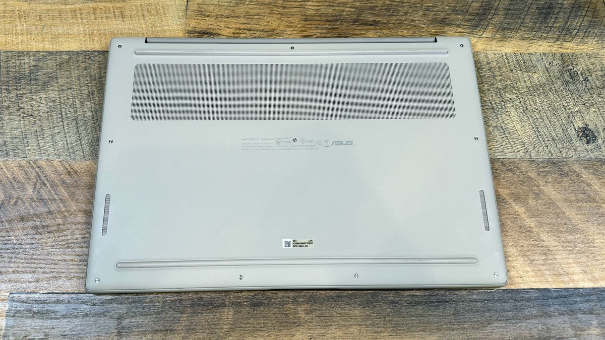 Asus Zenbook A16