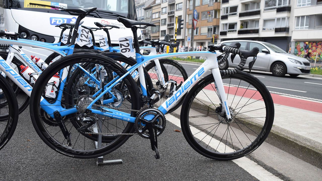 The FDJ Nouvelle Aquitaine Futuroscope team run slightly different paint designs on their Lapierre framesets compared to the men's team