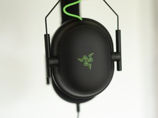 Razer kraken vs online razer blackshark v2 x