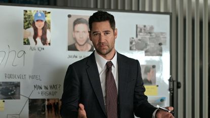 Manuel Garcia-Rulfo as Mickey Haller in episode 305 of The Lincoln Lawyer