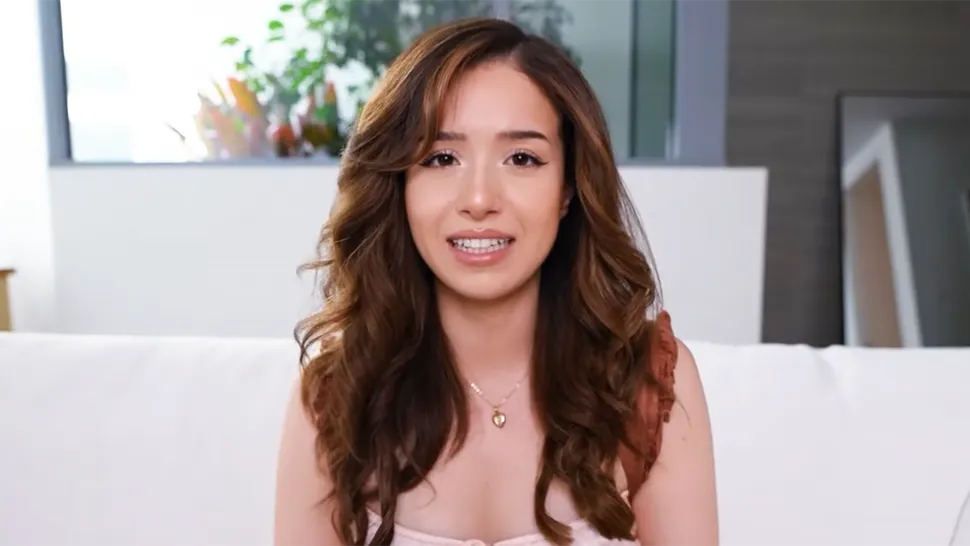 Pokimane called a viewer 'broke boy'for complaining about her overpriced snacks, and now the internet is mad about miniature cookies