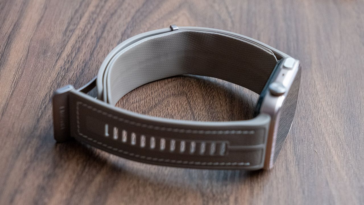 Huawei Watch D3 review