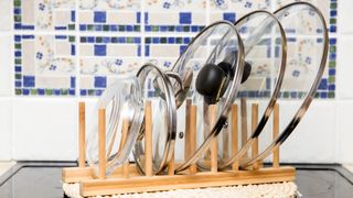 Pot lid rack