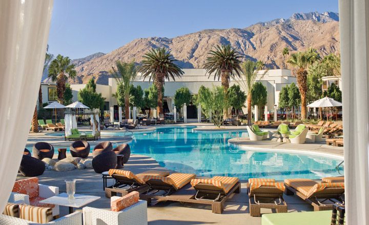 to celebrate palm springs modernism week 2023, we look back at this Poolside view the Riviera