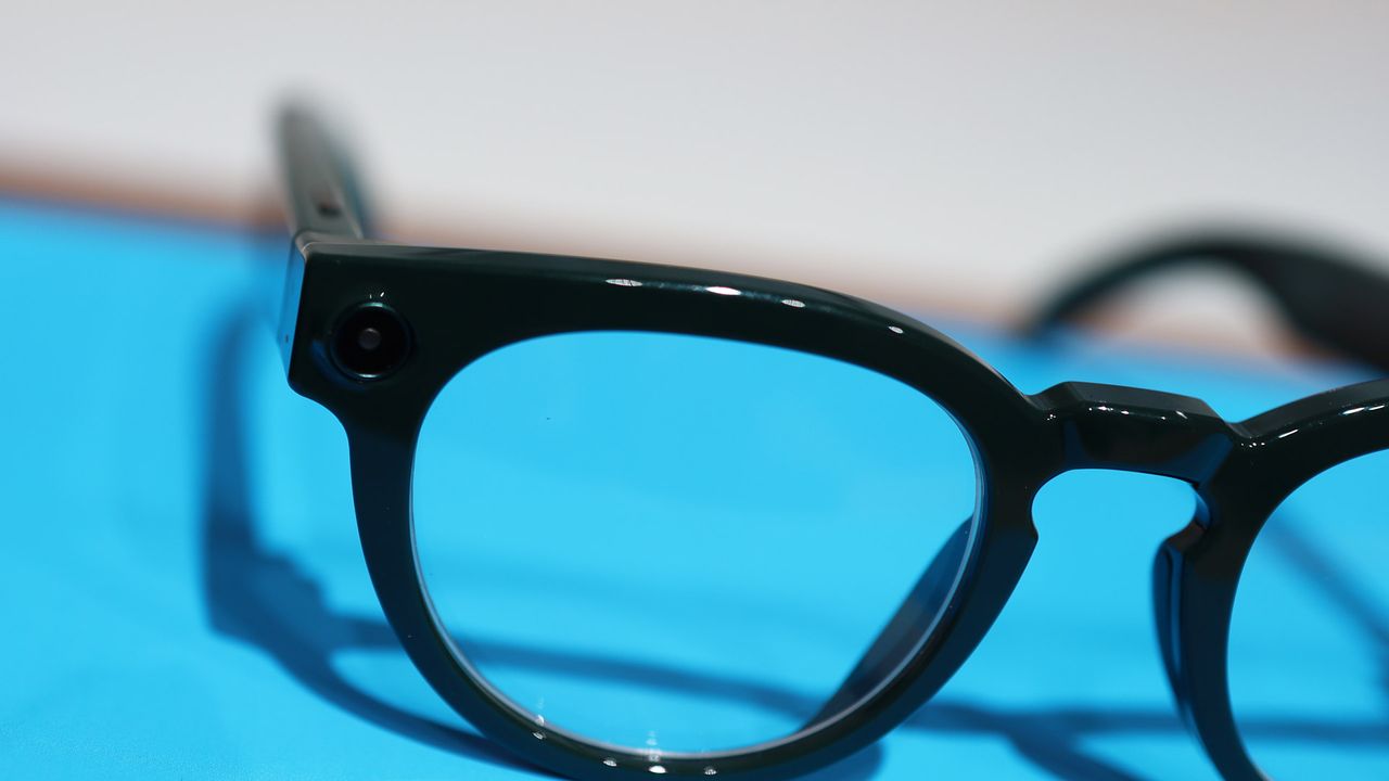 Samsung Intelligent Eyewear
