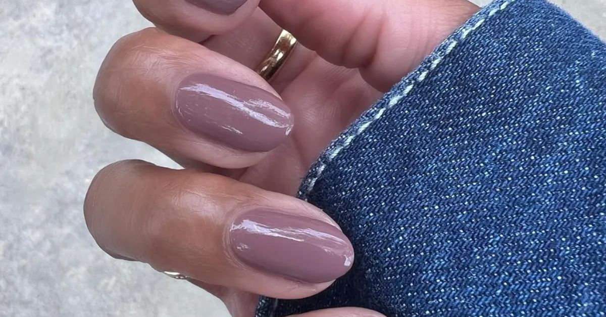 Mauve Nails Is This Autumn’s Chicest Manicure Shade