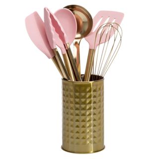 Paris Hilton's pink and gold utensil set