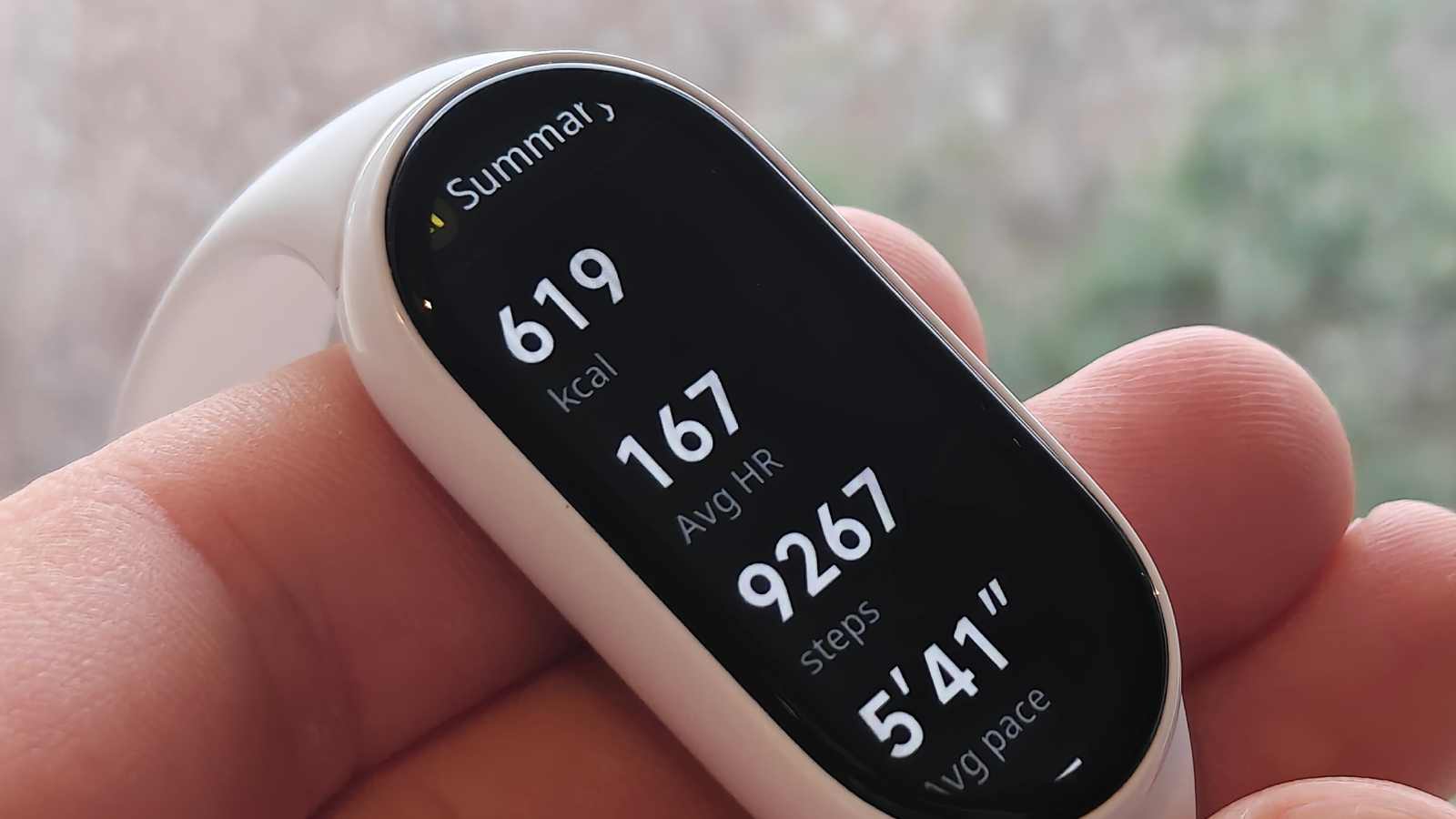 The Xiaomi Smart Band 10 on its workout summary page