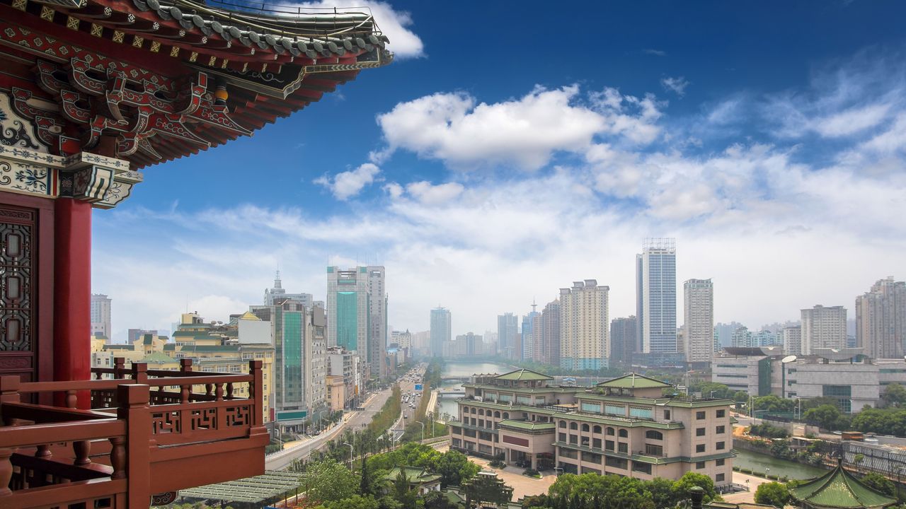 A view of the Nanchang skyline framed on the left by the Tengwang Pavilion