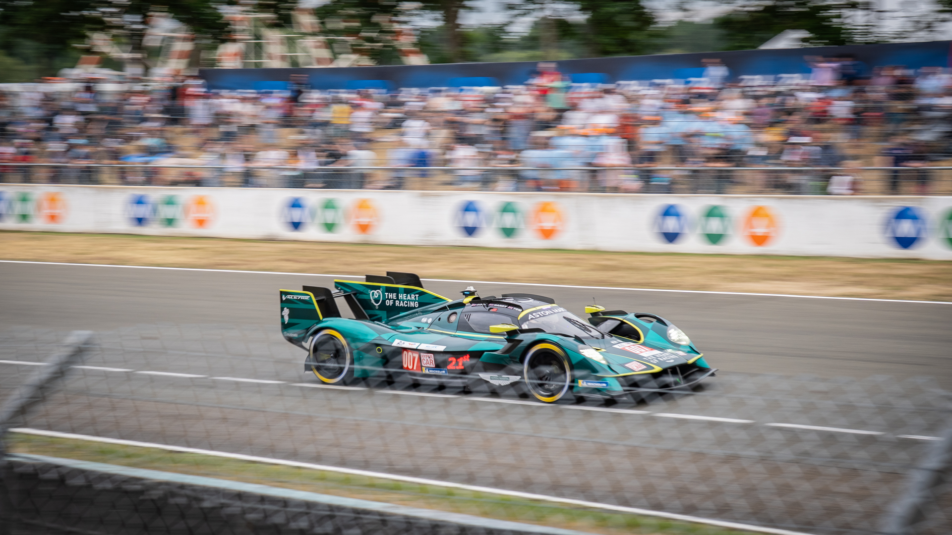 Aston Martin Valkyrie Le Mans