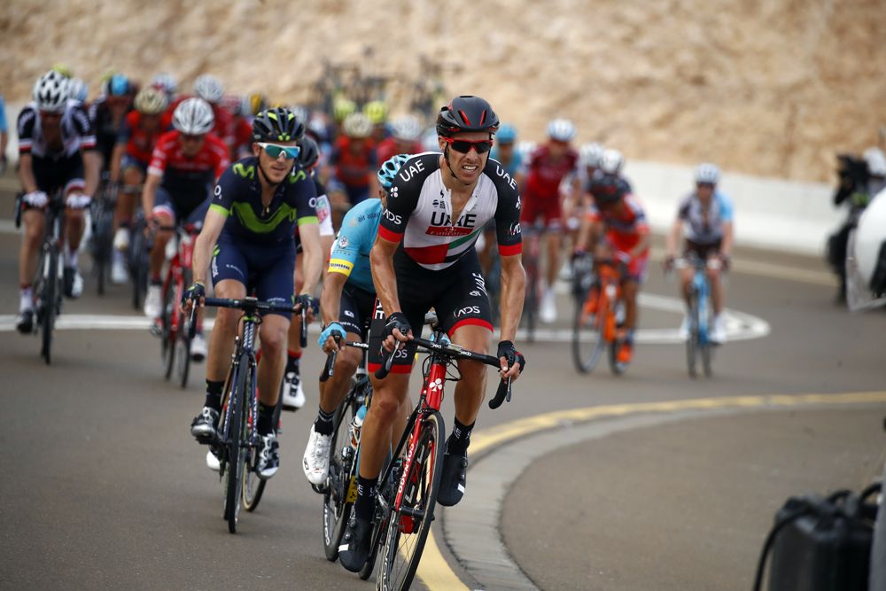 Rui Costa (UAE Emirates) attacks