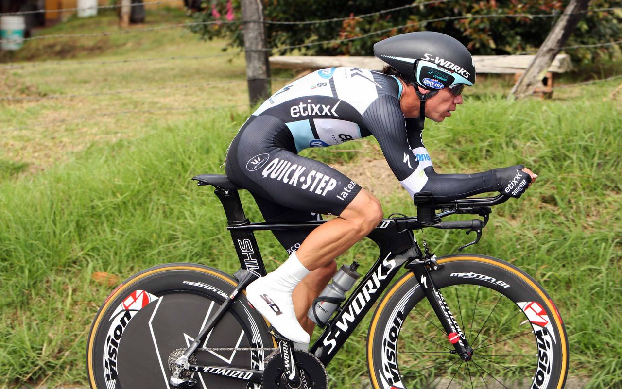 Rigoberto Uran (Etixx-QuickStep) wins the Colombian national time trial title.