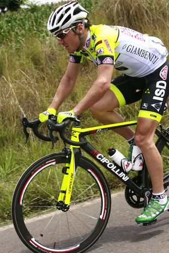 Denys Kostyuk (ISD-Neri) was also part of the four-rider break.